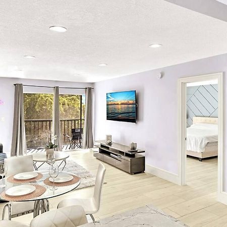 One Bedroom Steps Away From The Beach! Sunny Isles Beach Eksteriør bilde